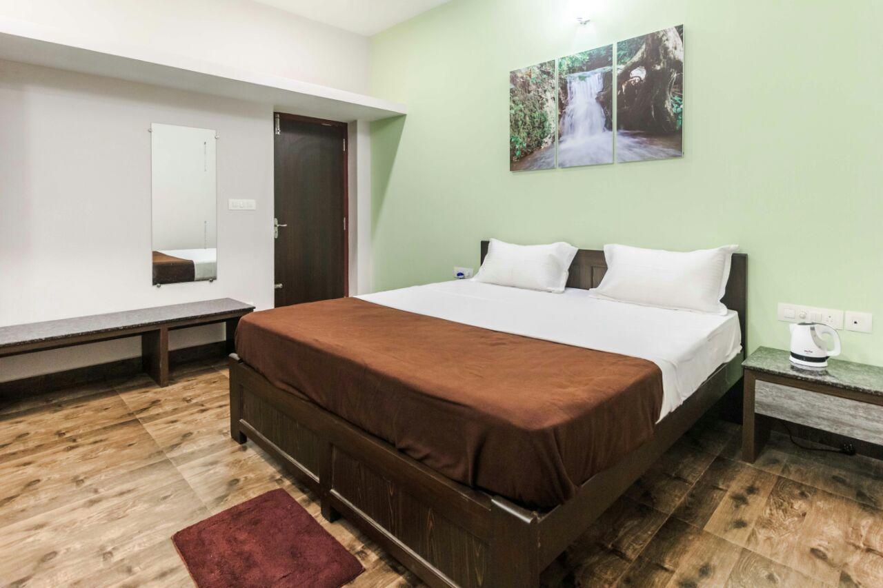 Karkera Comforts Hotel Madikeri Eksteriør billede