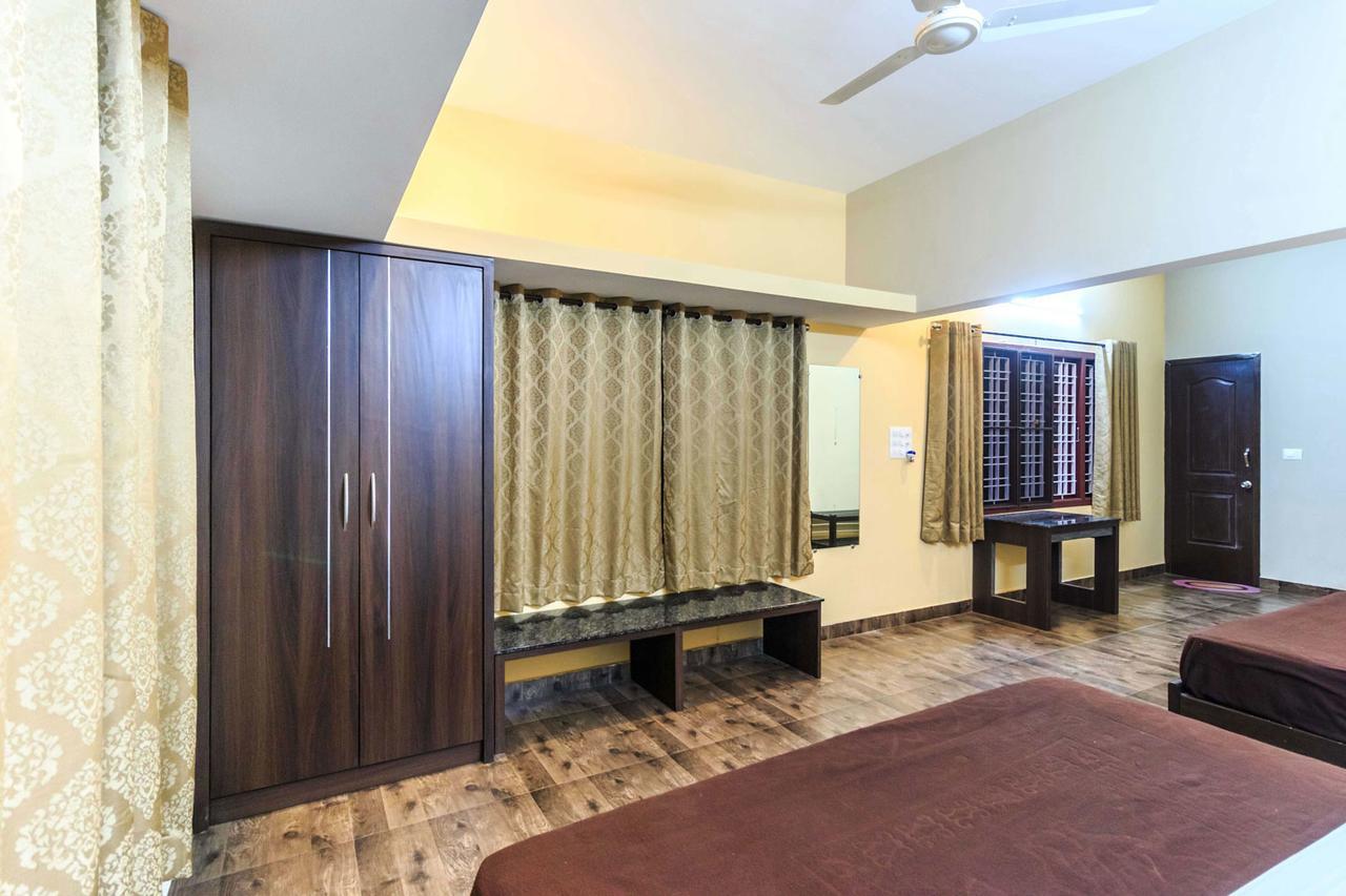 Karkera Comforts Hotel Madikeri Eksteriør billede