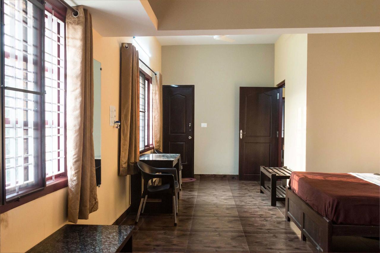 Karkera Comforts Hotel Madikeri Eksteriør billede