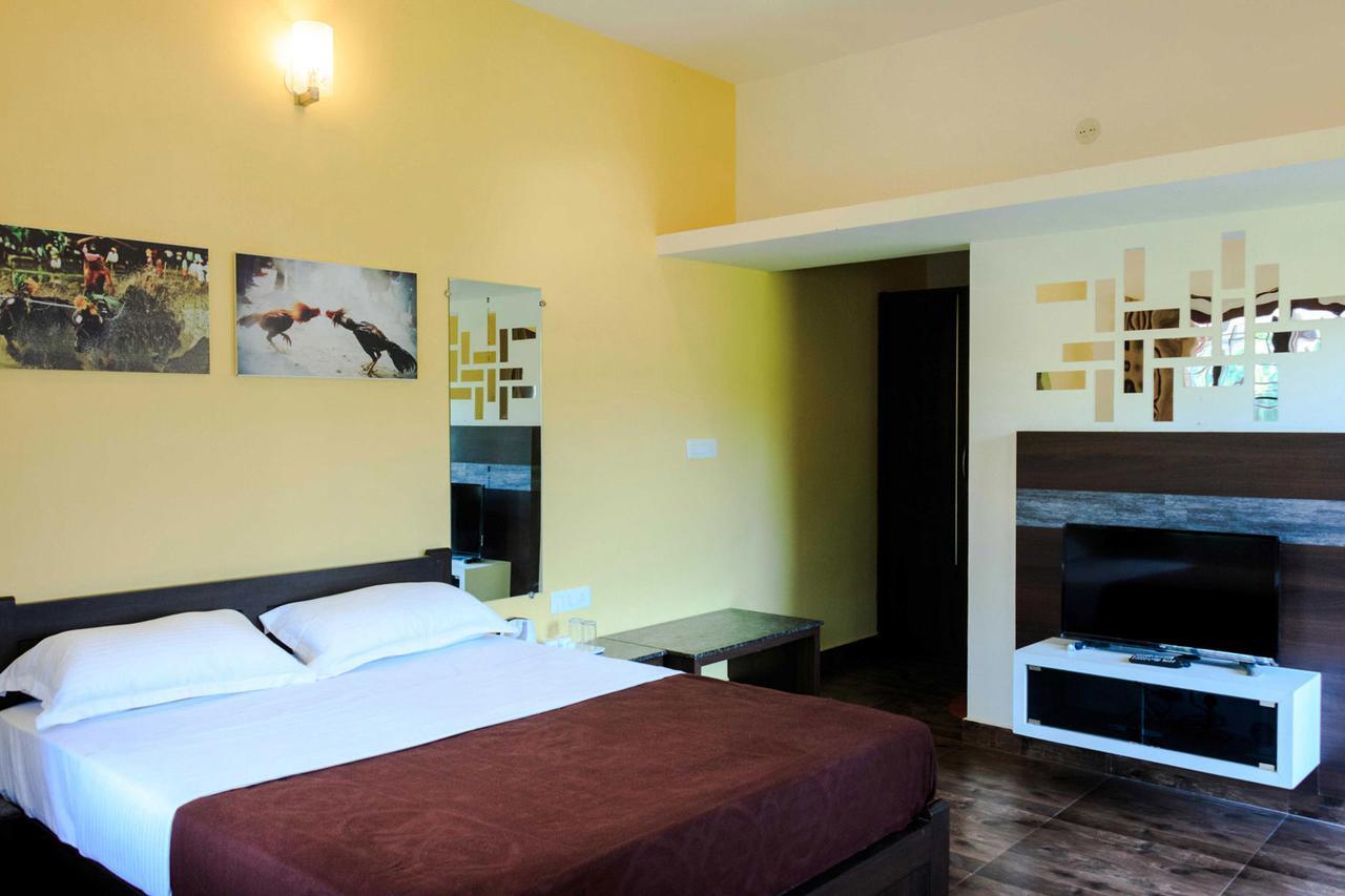 Karkera Comforts Hotel Madikeri Eksteriør billede
