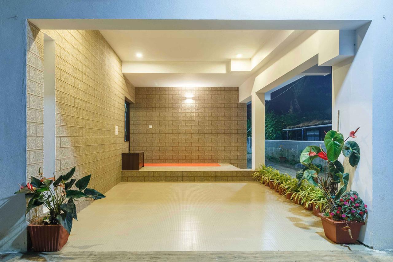 Karkera Comforts Hotel Madikeri Eksteriør billede