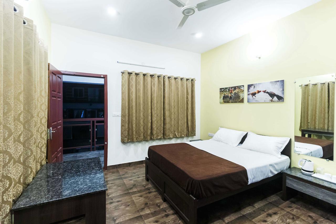 Karkera Comforts Hotel Madikeri Eksteriør billede