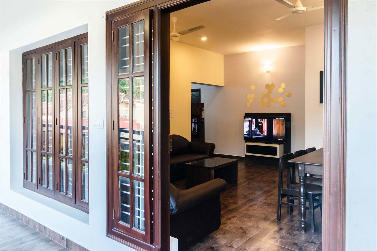 Karkera Comforts Hotel Madikeri Eksteriør billede